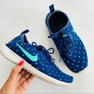 Nike polka dot sneakers size 7 blue